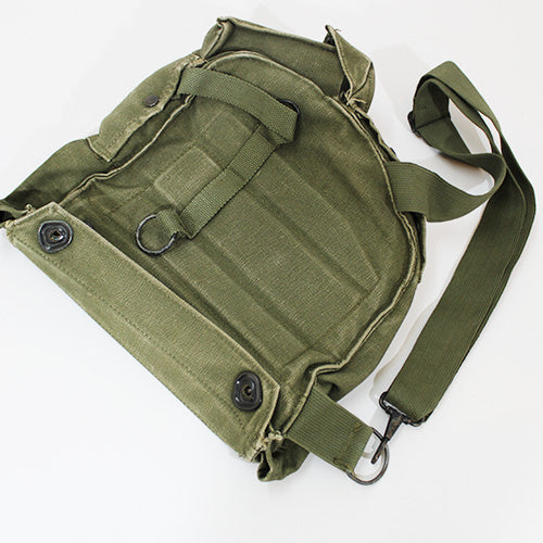 US M17 ガスマスク バッグ 米軍放出品 軍用実物 – BASE CAMP ISOGAMI